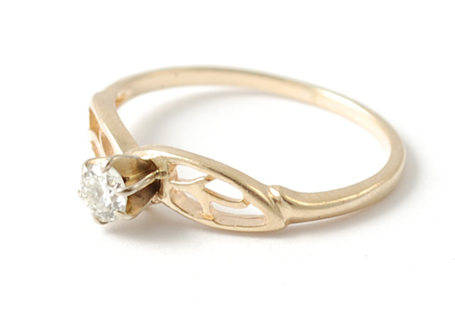 DIAMOND AND FOURTEEN KARAT GOLD