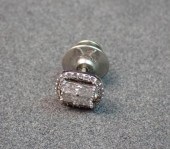 DIAMOND AND FOURTEEN KARAT GOL