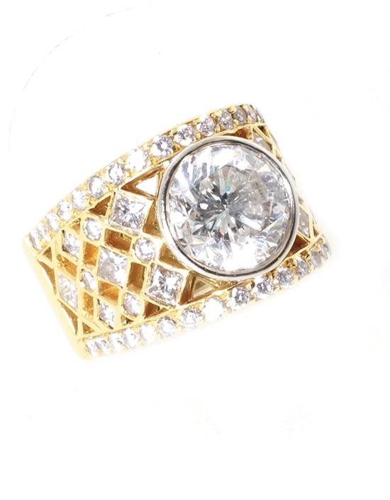 Diamond and gold ring 3.16ct