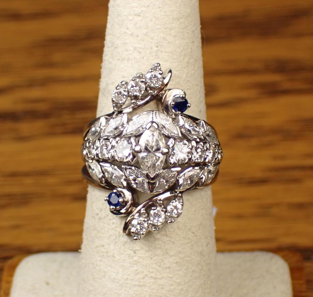 DIAMOND AND GOLD RING WITH RING