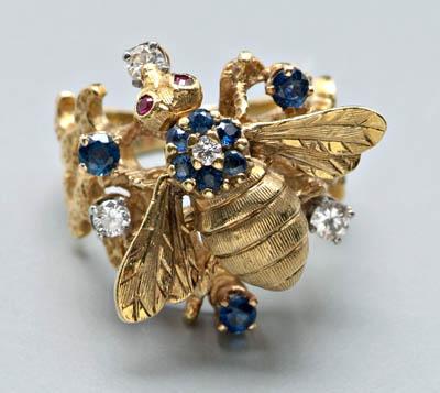 Diamond and sapphire bee ring, 18