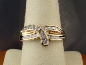 DIAMOND AND YELLOW GOLD CROSSO