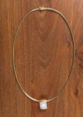 DIAMOND AND YELLOW GOLD PENDAN