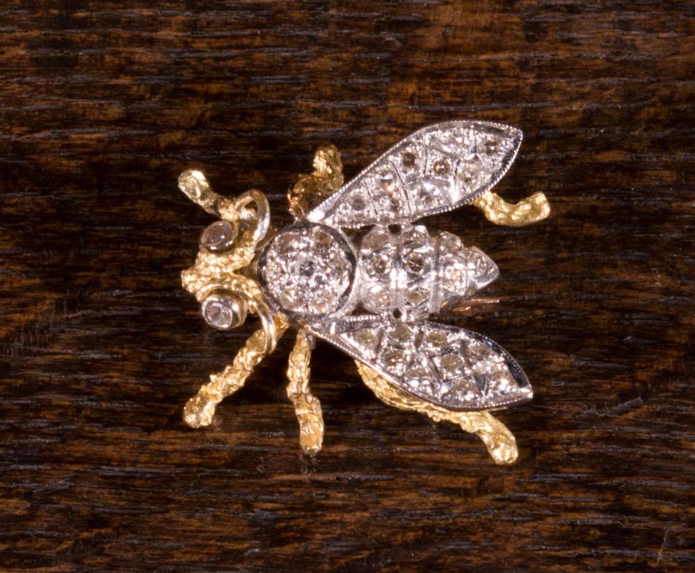 DIAMOND BEE BROOCHDIAMOND BEE