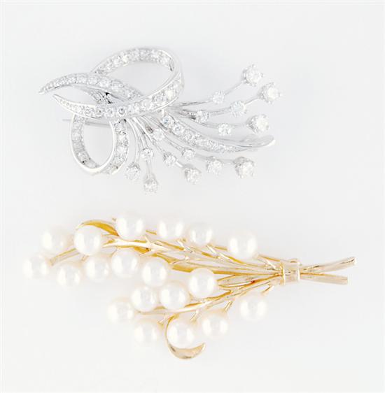 Diamond brooch and pearl brooch 14K