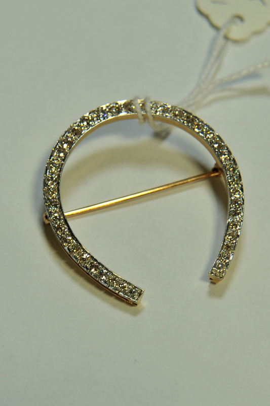 DIAMOND BROOCH. In the form of a
