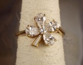 DIAMOND FOUR-LEAF CLOVER RINGD