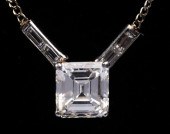 DIAMOND PENDANT NECKLACE Plati