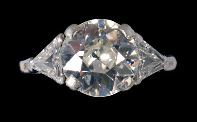 Diamond ring, central Old