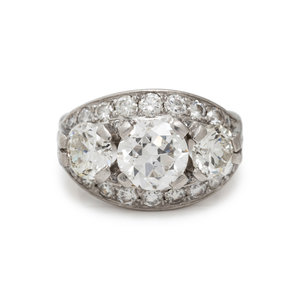 DIAMOND RING Containing one