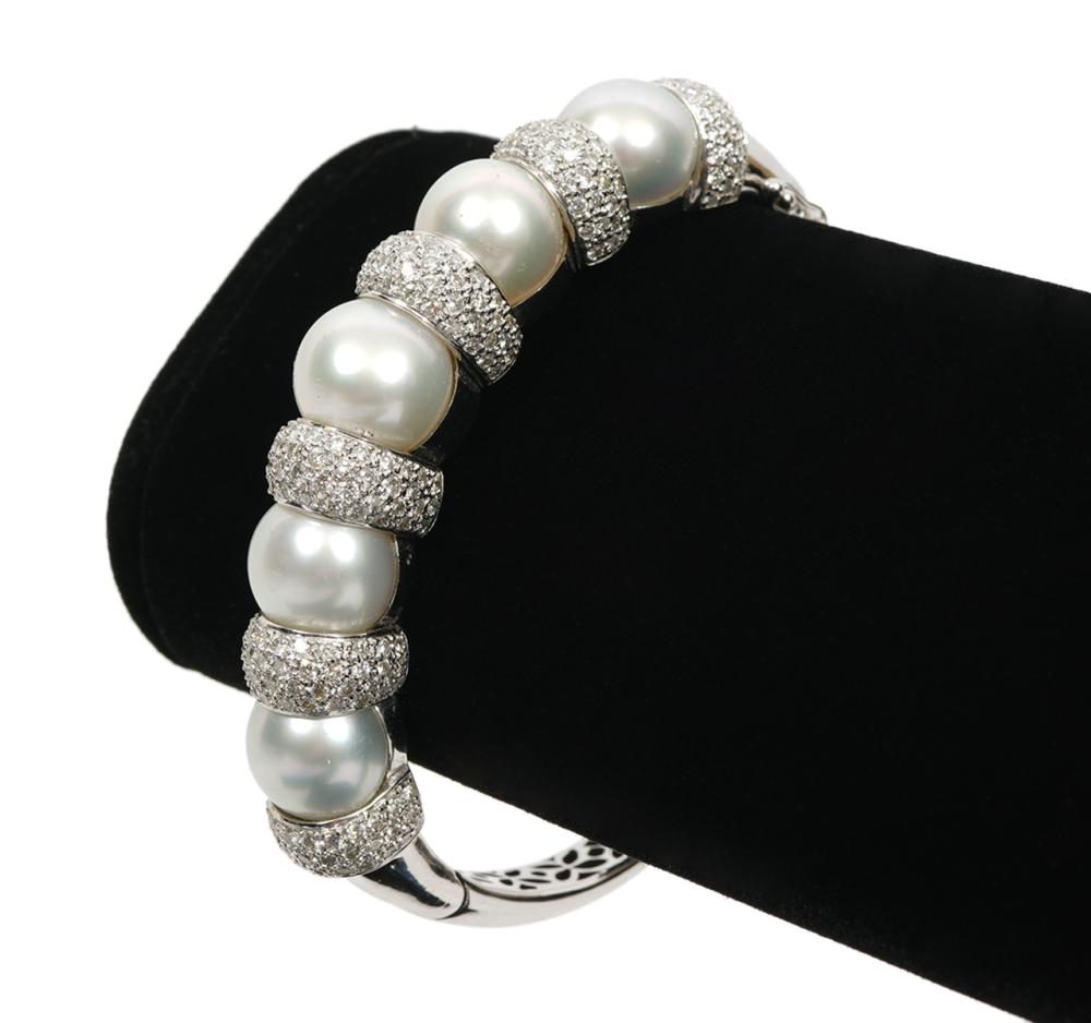 DIAMOND, WHITE PEARL & 18K WG
