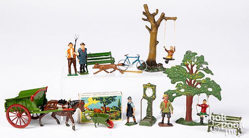 DIECAST TRACKSIDE FIGURES AND