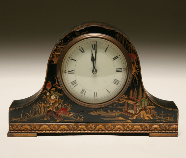 Diminuitive mantle clock;