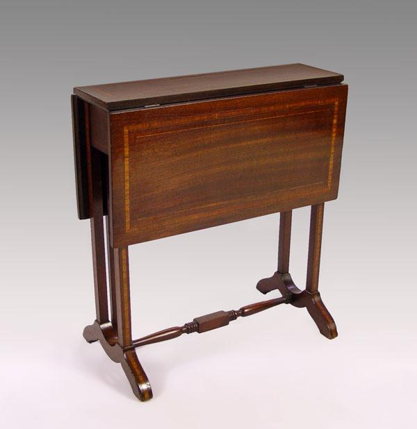 DIMINUTIVE BANDED MAHOGANY DROP