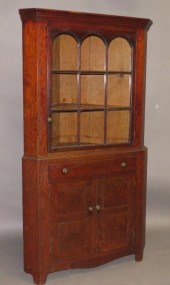 DIMINUTIVE CORNER CUPBOARDca.