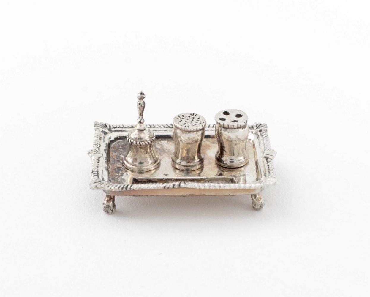 DIMINUTIVE DOLLHOUSE SILVER