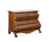 DIMINUTIVE DUTCH BOMBE WALNUT