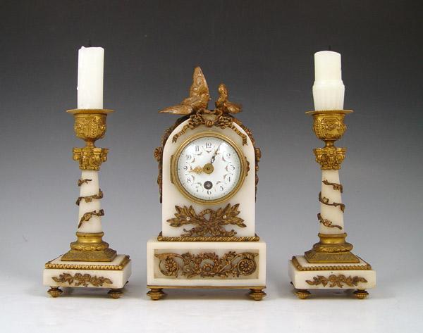 DIMINUTIVE FRENCH MARBLE CLOCK