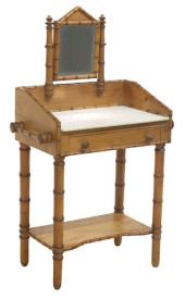 DIMINUTIVE FRENCH MARBLE-TOP F