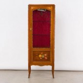 DIMINUTIVE MAHOGANY VITRINE, M