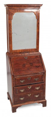 DIMINUTIVE QUEEN ANNE-STYLE TW