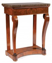 DIMINUTIVE RESTAURATION MAHOGA