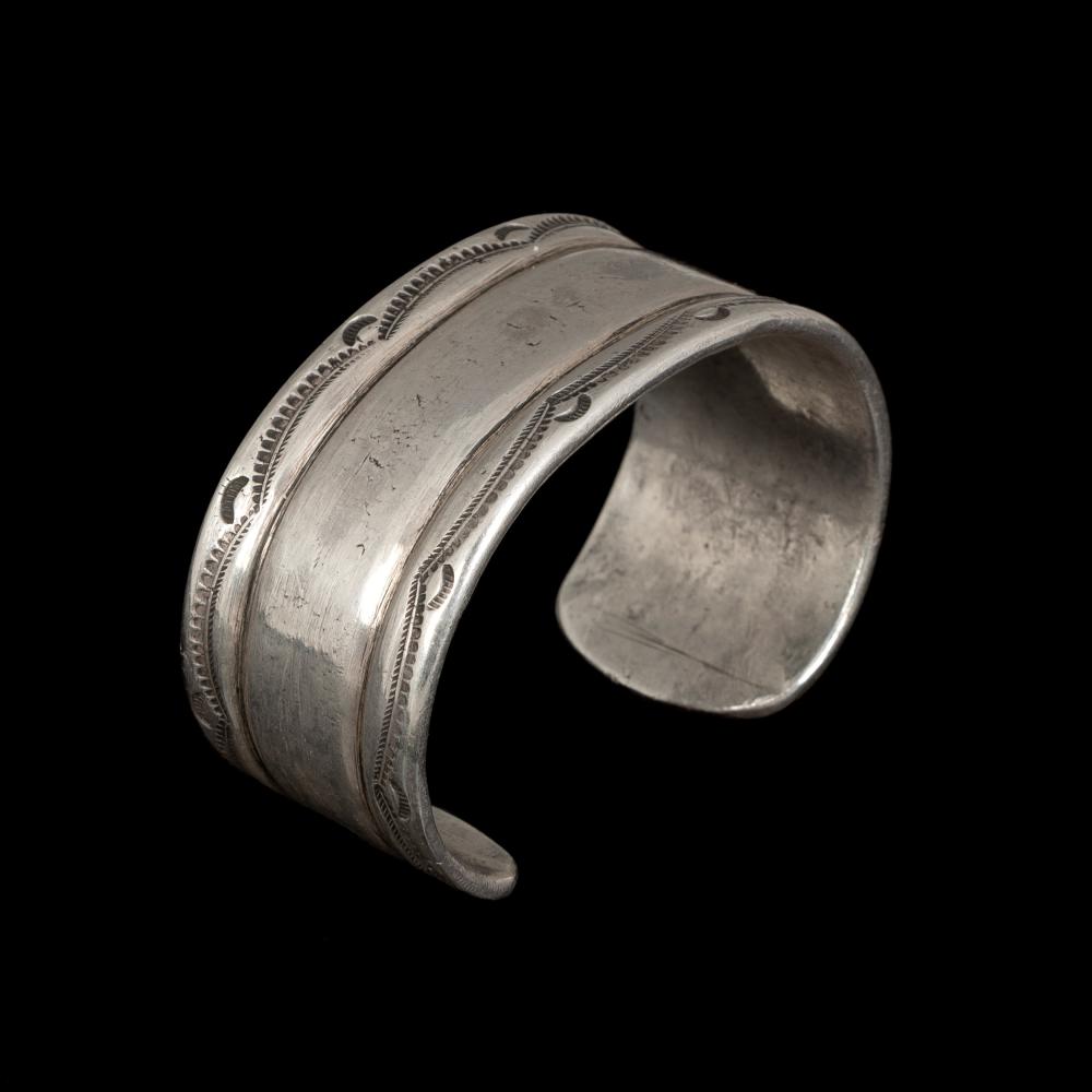 DINé [NAVAJO], INGOT SILVER STAMPED