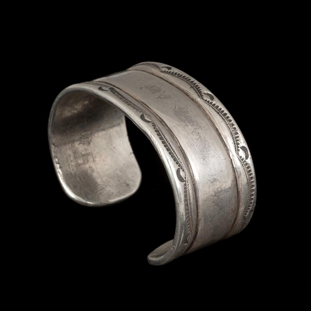 DINé [NAVAJO], INGOT SILVER STAMPED