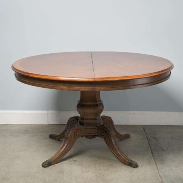 DINING ROOM TABLEA mahogany
