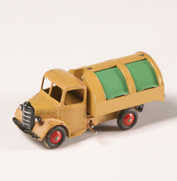 Dinky toy mechanical Bedford refuse