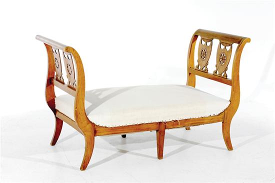 Directoire fruitwood lit de repos