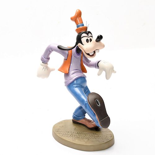DISNEY CLASSICS CERAMIC FIGURINE,