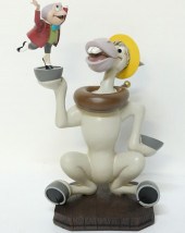 DISNEY MED. FIG MR. TOAD & CYR