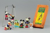 DISNEY TOY GROUPING Lot of Dis