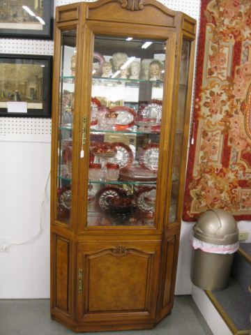Display Cabinet glass above lower