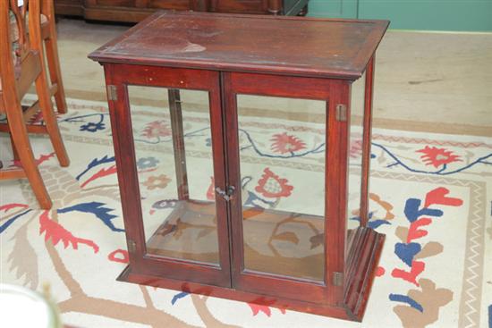 DISPLAY CASE. Oak with glazed