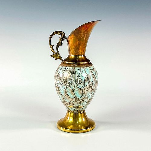 DISTINCTIVE DELFT BRASS SPOUT