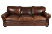DISTRESSED BROWN LEATHER SOFAt
