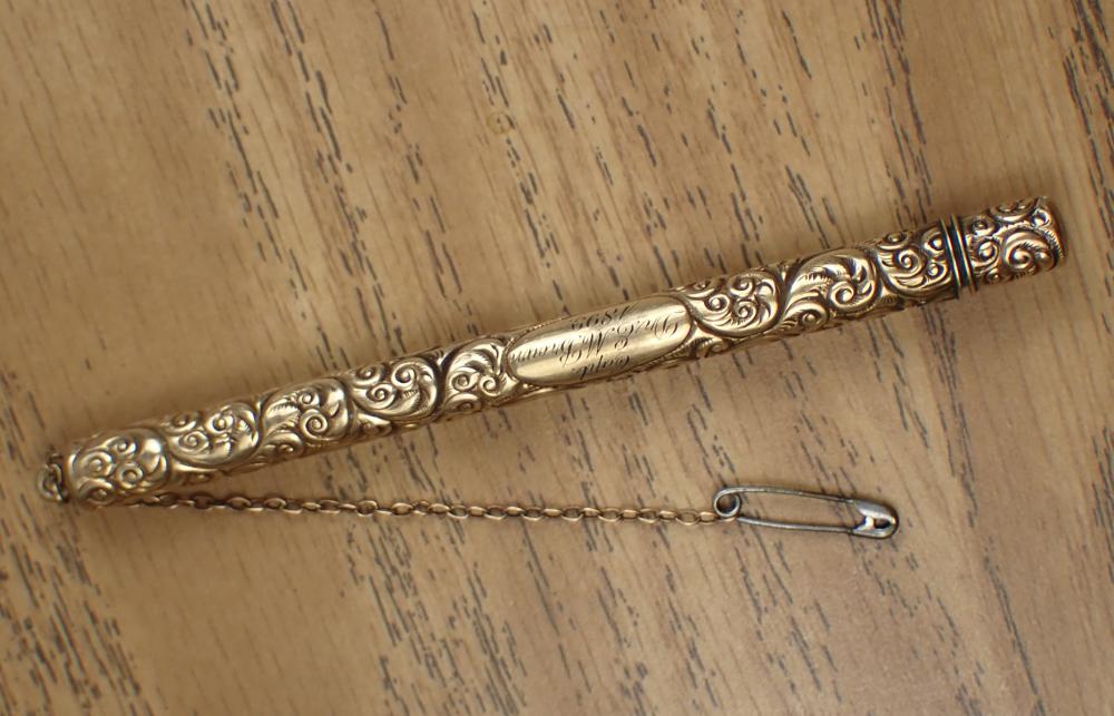 DOCTOR'S 14K GOLD CASED PENDANT
