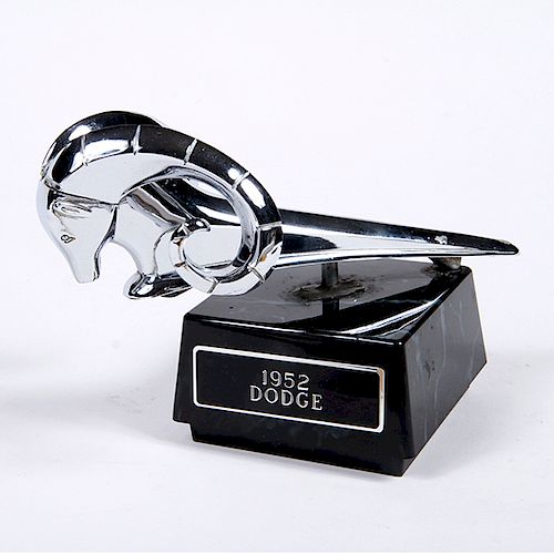 DODGE MASCOT/HOOD ORNAMENT1952- a 9