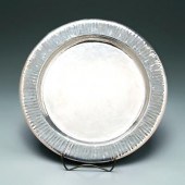 Dodge sterling tray, round wit