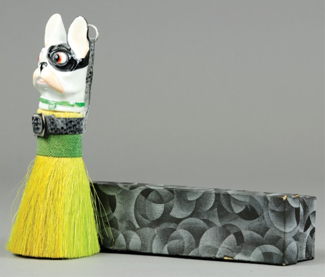 DOG HEAD BRUSH IN BOX Germany