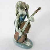 DOG PLAYING BASS FIDDLE 100115