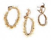 DOGS' TEETH NECKLACESet of thr