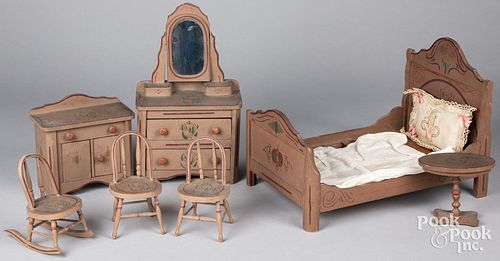 DOLL SIZE PAINTED PINE COTTAGE