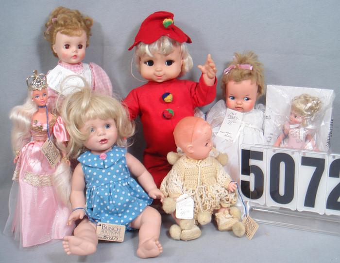 Dolls lot, 8 to 16 inches tall,