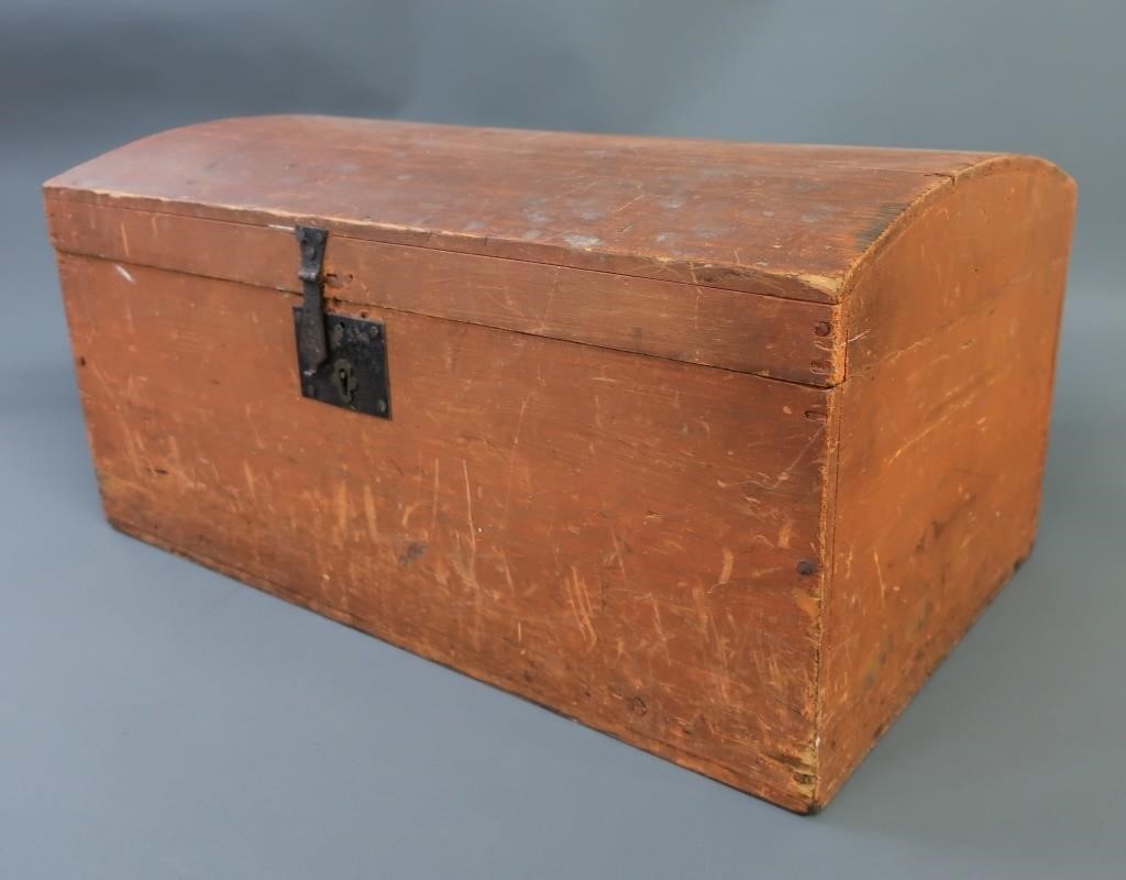Dome lid trunk, 19th c., in