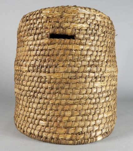DOME SHAPED STRAW BEE-SKEPAn