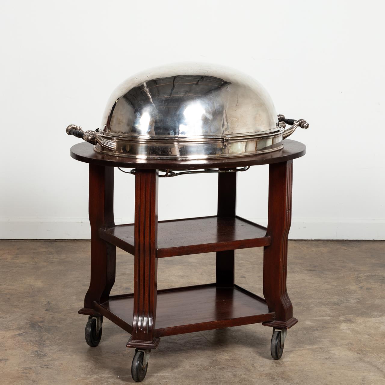 DOMED ARMORIAL ENGLISH