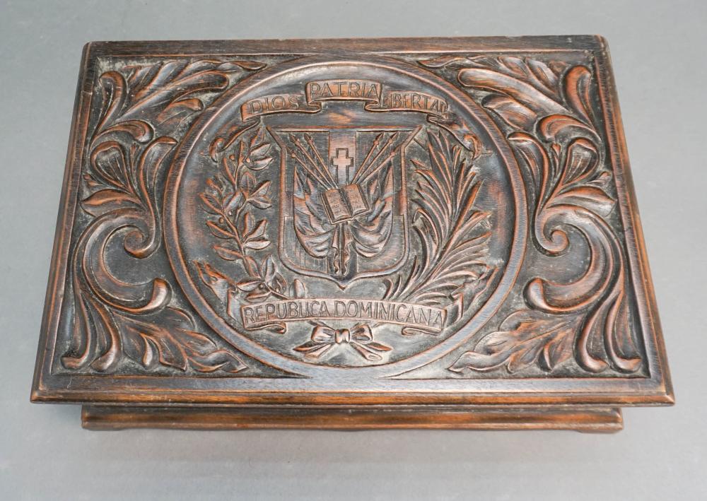'DOMINICAN REPUBLIC' CARVED